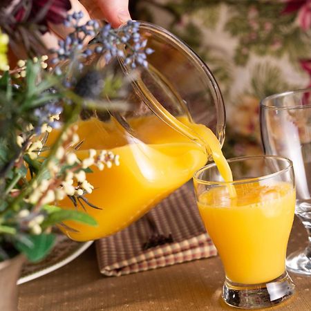 The Oakwood Inn Okoboji Ngoại thất bức ảnh