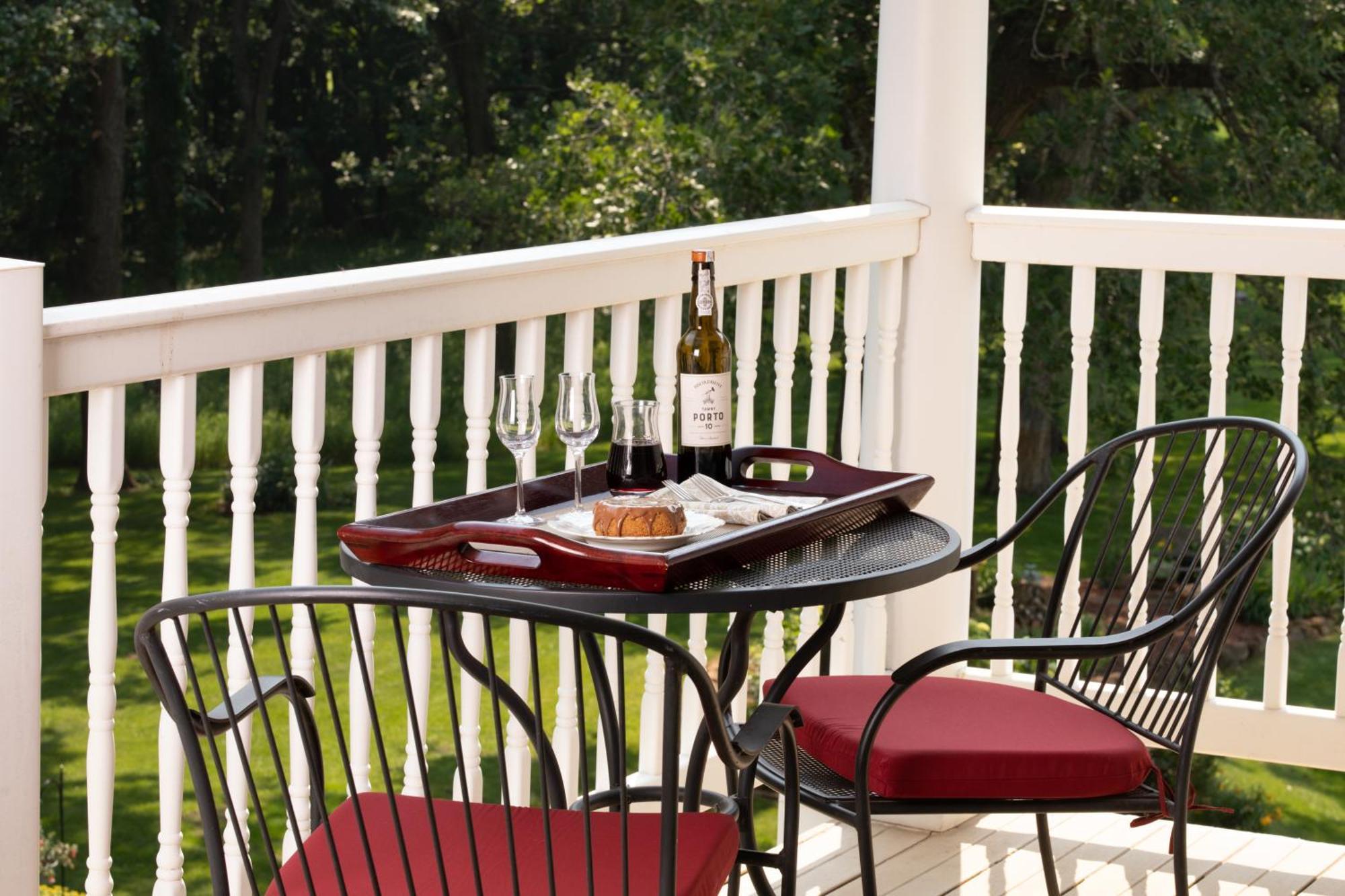 The Oakwood Inn Okoboji Ngoại thất bức ảnh